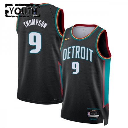 Dres Detroit Pistons Ausar Thompson Nike 2025-26 City Edition Crno Swingman - Dječji Dres Detroit Pistons Ausar Thompson Nike 2025-26 City Edition Crno Swingman - Dječji